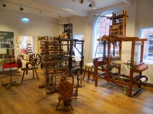 HAND LOOM SHOP November 2012 (3)